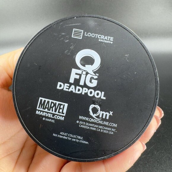 Marvel Comics Q Fig QMX Deadpool Loot Crate Exclusive Hard Plastic Figurine - Picture 4 of 12